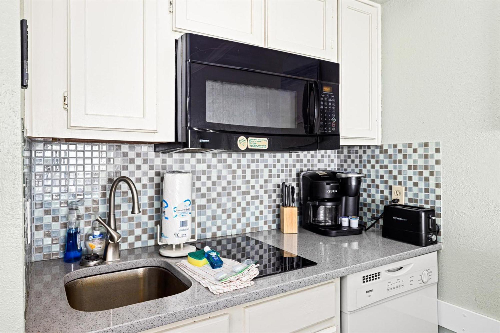 Charming Waterfront Condo ガルベストン エクステリア 写真